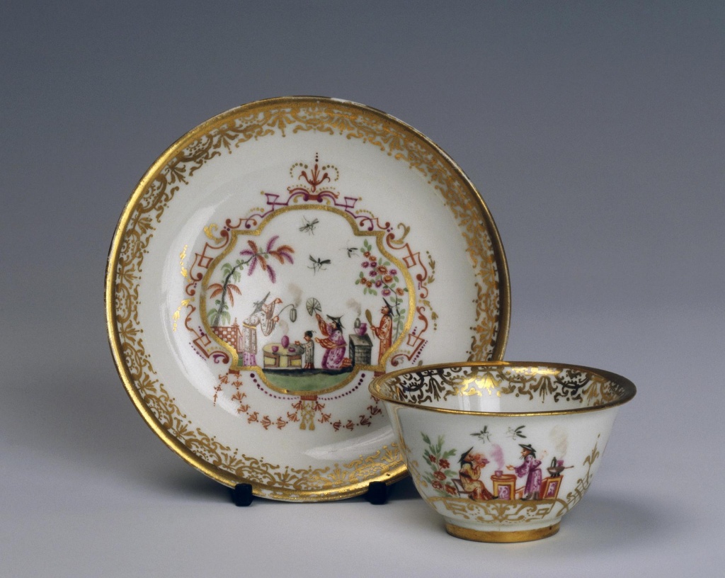 Чашка с блюдцем. Мейсенская фарфоровая мануфактура. 1715-1725 гг. 