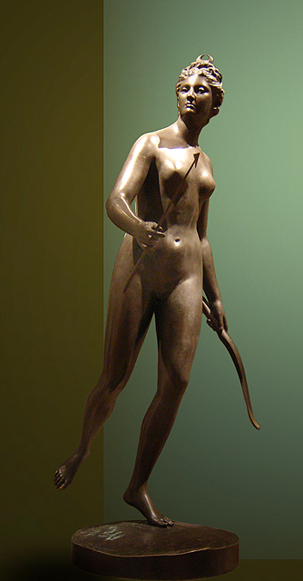 Скульптура богини Дианы. Автор Гудон. Бронза. 1790 г. 