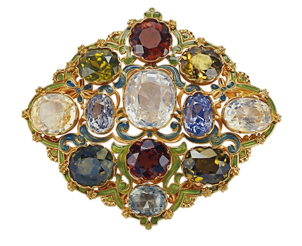 Брошь из золота, сапфиров, цирконов и эмали, 1890–1910 гг.