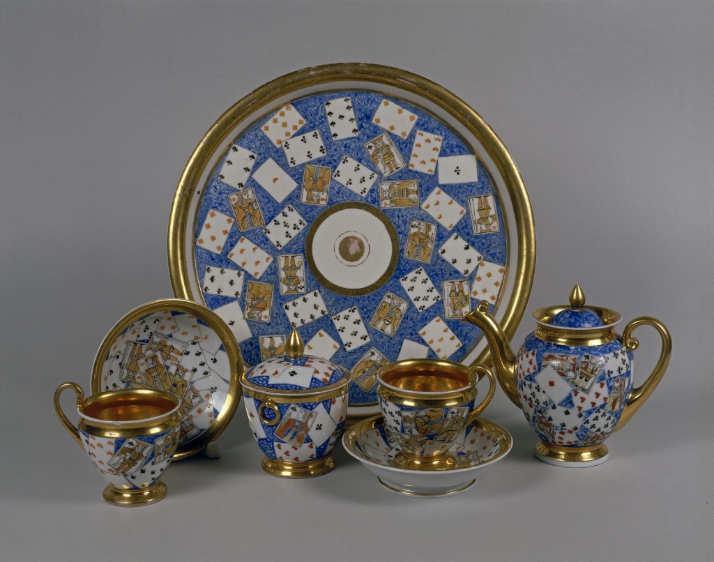 Чайный сервиз с изображением игральных карт. 1820-1832 гг.
