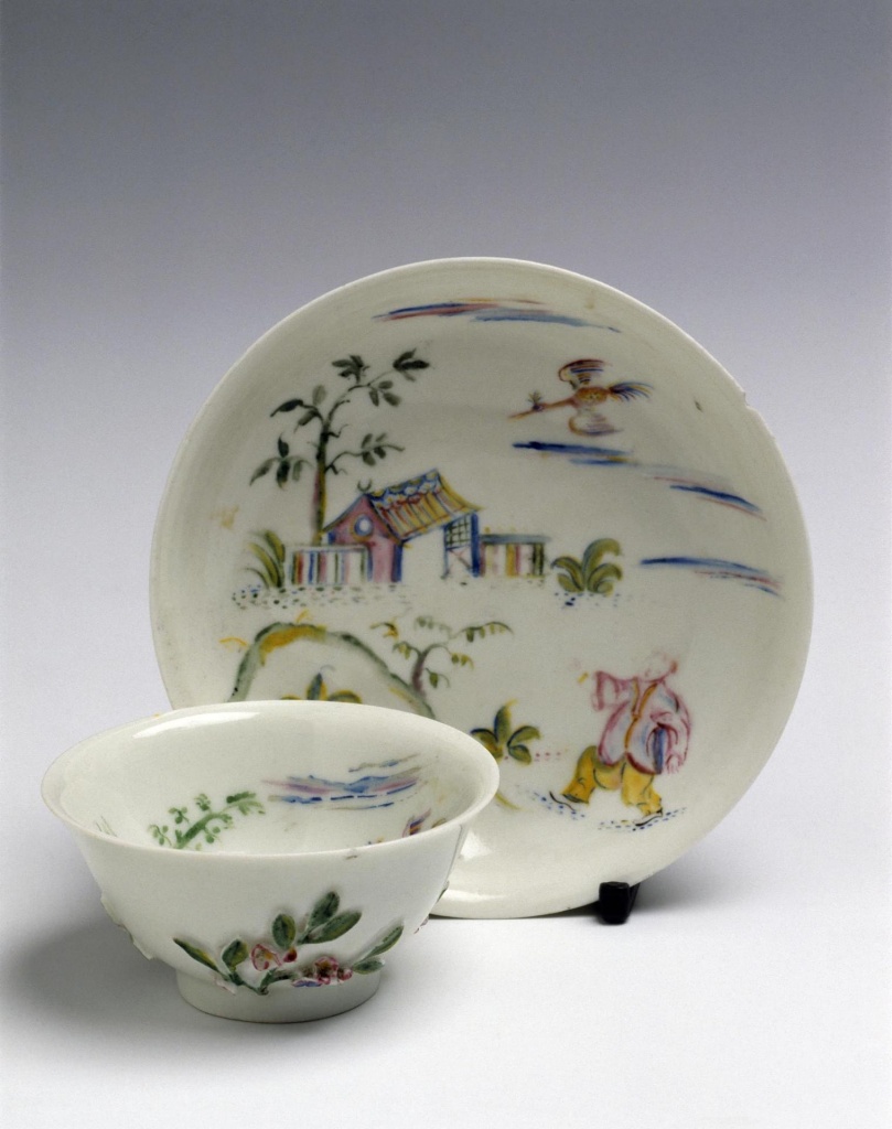 Чашка с блюдцем. Мейсенская фарфоровая мануфактура. Около 1713-1718 гг.