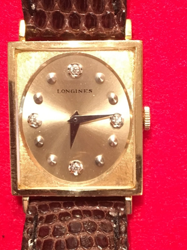Прямоугольные наручные часы с бриллиантами. Бренд Longines