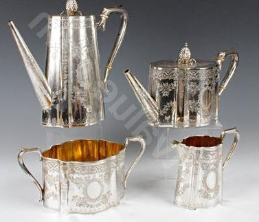Викторианский чайно-кофейный набор с гальваническим серебрением и золочением, украшенный гравировкой