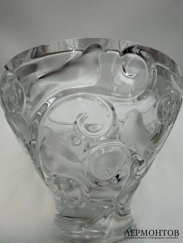 Ваза-чаша «Verone» с голубями. Хрусталь, Lalique, Франция