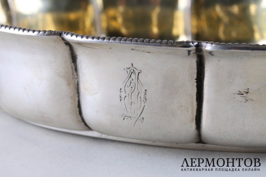 Сухарница. Фирма И.Сазикова. Серебро 84 пробы. Россия, 1848 год.