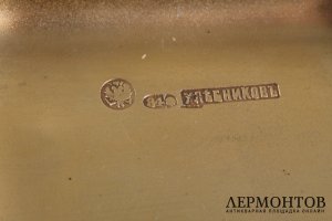 Портсигар рельефный. Фирма И. Хлебникова. Серебро 84 пробы. Россия, посл. четв. XIXв.