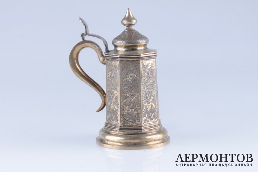 Кружка с откидной крышкой. Россия, С.Строганов, 1860 год. Серебро 84.