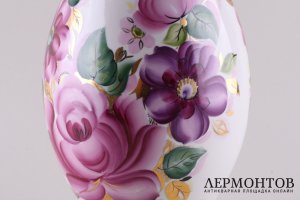 Ваза Розовые цветы. Фарфор, роспись, золочение. СССР, Хайтинский завод, 1970е-80е