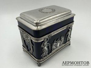 Шкатулка в ст. неоклассика. Германия, нач. 20 века. Серебро 800 пробы, стекло.