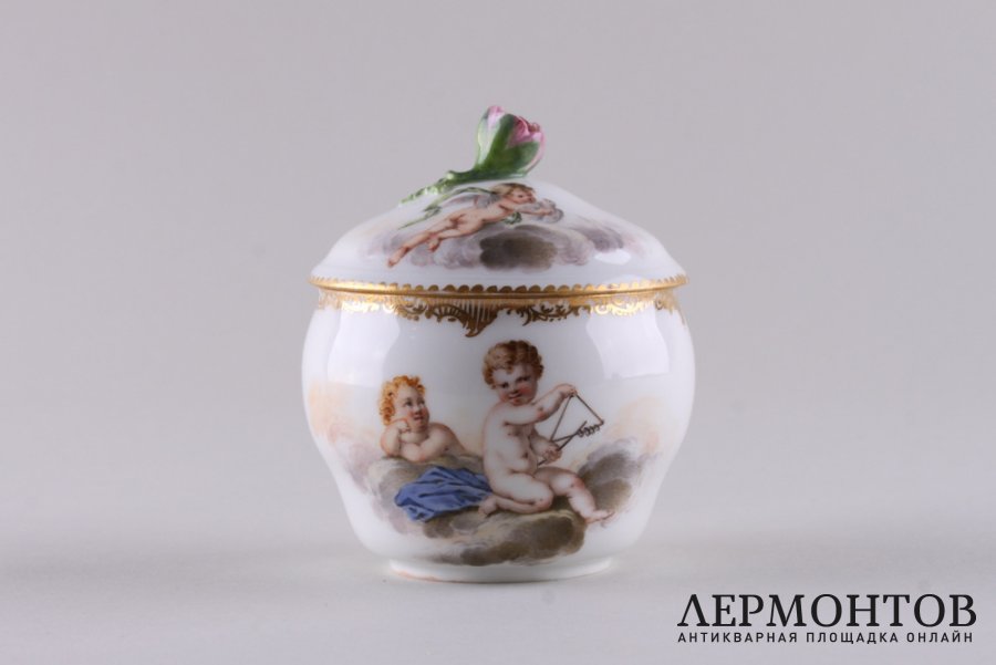 Шкатулка с изображениями играющих херувимов. Германия, Мейсенская мануфактура, 1760-е