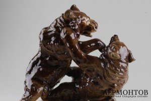Статуэтка. Мишки. Фарфор. Royal Dux Bohemia,Чехия. XX век.