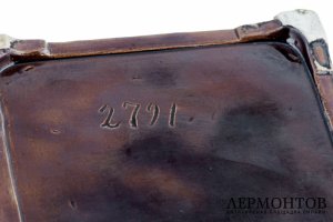 Шкатулка-солонка в русском стиле. Россия, Конаково, 2 треть 20 в. Фаянс.