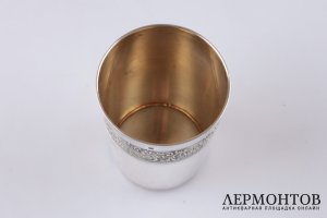 Стакан с узором рококо. Серебро 950 пробы. Франция