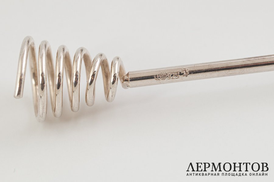 Медовница. Германия, фирма Gebruder Kuhn, 2 половина 20 в. Серебро 925 пробы, литье.