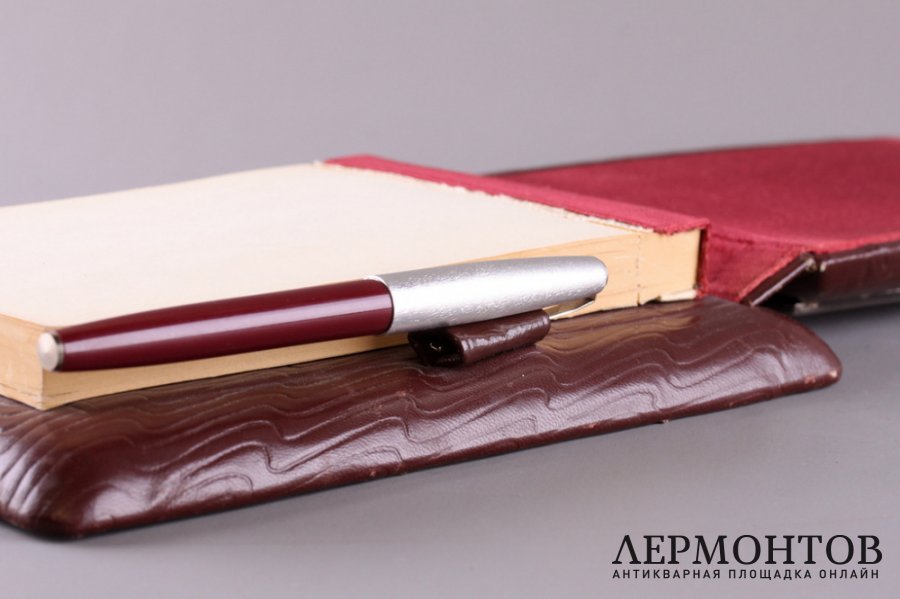 Блокнот настольный с ручкой. Серебро 875. СССР, 1927-1955 гг.