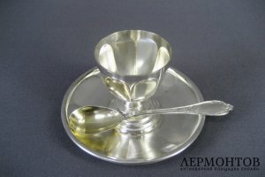 Подарочный набор под яйцо. Серебро 950 пробы. Франция, XIX век.