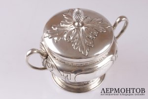 Сахарница с крышкой в классическом стиле. Серебро 800 пробы. Германия