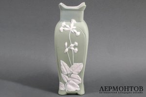 Ваза Фиалки, модерн. Бисквит. СССР, Вербилки, 1930е гг.