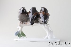 Три птенца, воробья. Фарфор, роспись. Германия, фирма Rosenthal, 1930-40е гг. 
