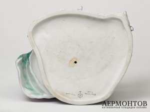 Статуэтка «Дама с борзыми». Фарфор, Karl Ens, Германия, 1919–1940 годы