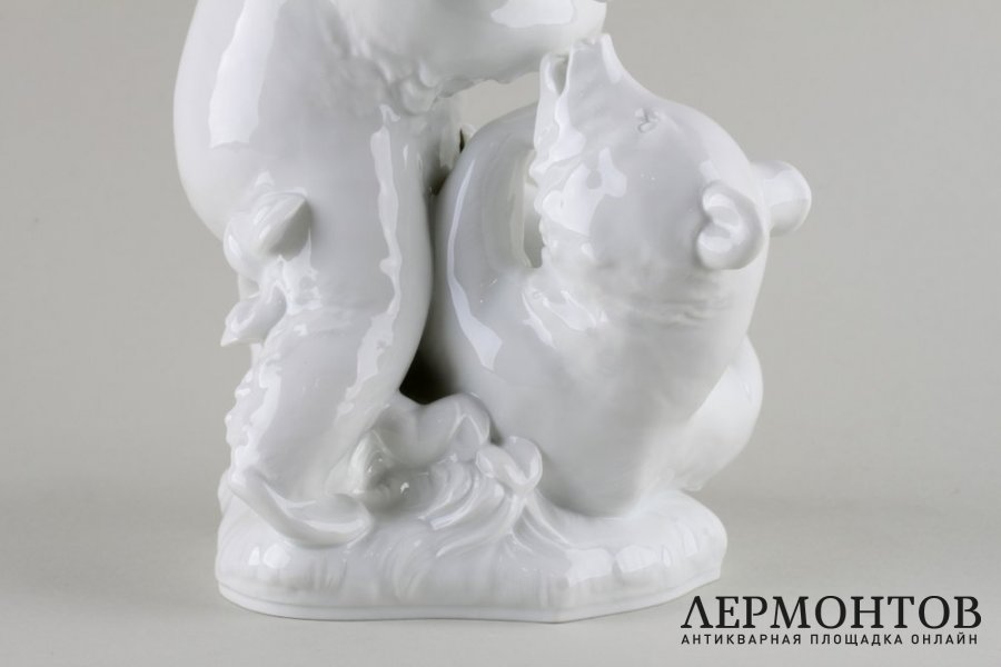 Статуэтка Молодые играющие медведи. Фарфор.  Meissen, Германия, Alexander Struck.