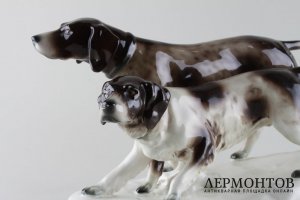 Статуэтка Охотничьи собаки. Фарфор, роспись. Германия, Фолькштедт, 1920е гг.