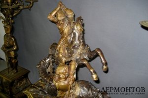 Каминный гарнитур Поединок. Бронза, патинирование. Европа, XIХ век.