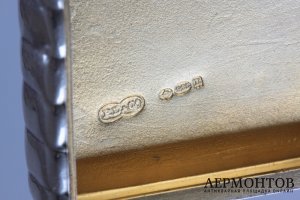 Таблетница с золотыми накладками А. Хольминг. Фаберже. Серебро 91. Российская империя