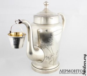 Чайник Art Nouveau. Серебро 84. Россия