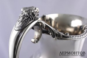 Крупный кувшин для воды. Гильоширование, чеканка. Серебро 900 пробы. XIX век.