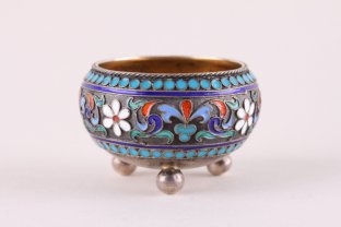 Солонка. Полихромная эмаль по скани. Серебро 84 пробы. Россия, Москва, 1893 г