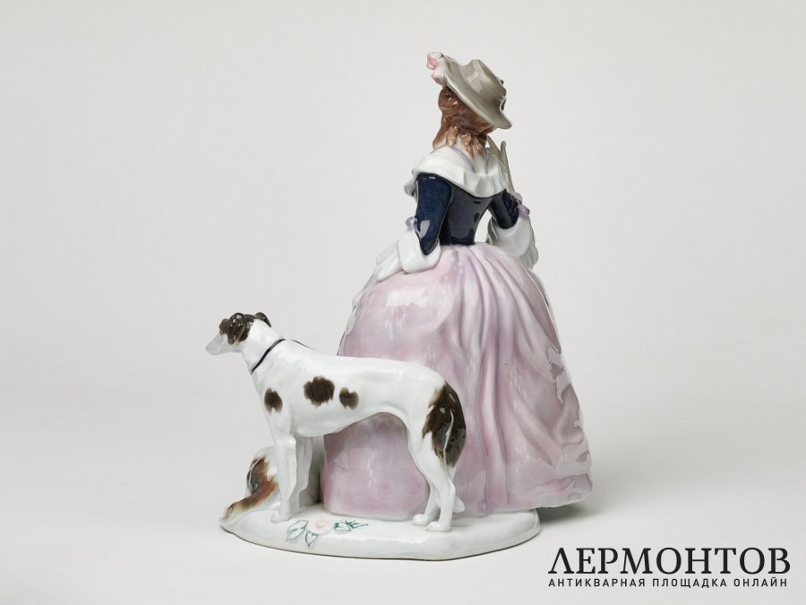 Статуэтка «Дама с борзыми». Фарфор, Karl Ens, Германия, 1919–1940 годы