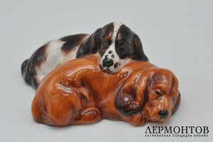 Статуэтка Спящие кокер-спаниели. Фарфор, роспись. Англия, Royal Doulton, 1970-80е гг.