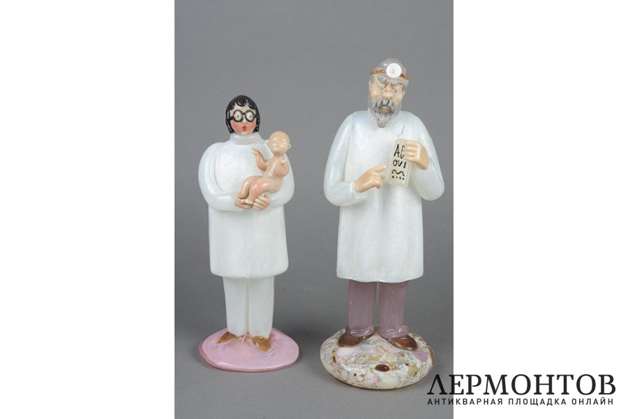 Статуэтки Доктора, 2 шт. Чехословакия, 1960-1980-е гг. Цветное стекло.