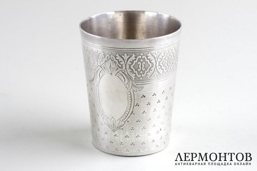 Стакан для воды или вина в стиле ампир. Серебро 950 пробы. Франция, XIX в.