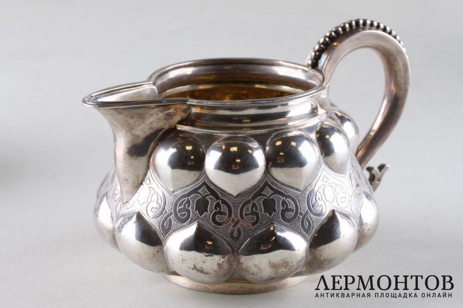 Чайно-кофейный сервиз из трех предметов. Серебро 84 пробы. Россия
