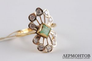 Перстень с изумрудом и бриллиантами. Золото 750. CCCР, 1970е