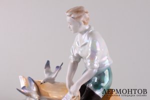 Статуэтка Рыбак. Германия, 1960-е гг. Фарфор, роспись.