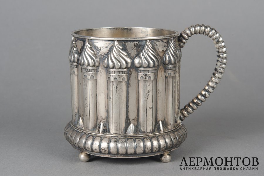 Подстаканник. Россия, мастер Иосиф Маршак, 1908-1917 гг. Серебро 84 пробы.