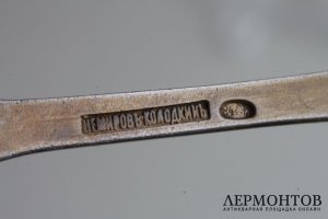 Ложка десертная. Серебро 84 пробы, золочение. Россия, Немиров-Колодкин, 1899-1908.