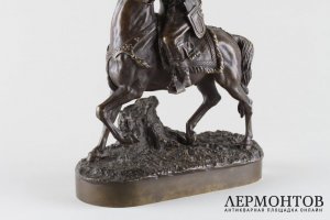 Скульптура Царский сокольничий.Бронза. Россия, Е. Напс. Отливка К.Ф.Верфель, к. 19 века