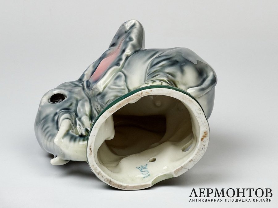 Лампа «Цирковой слонёнок». Фарфор, Gräfenthal, Германия, 1972–1990 годы
