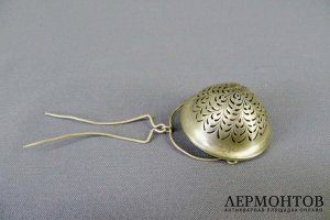Ситечко для заварки. Серебро 950 пробы. Франция, XIХ век.
