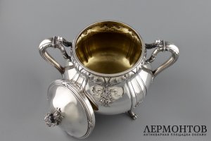 Большая сахарница. Серебро 950 пробы, золочение. Франция, конец XIX века.