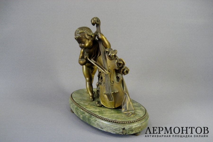 Амур, играющий на виолончели. Бронза, патинирование, мрамор. Европа, XIX век.
