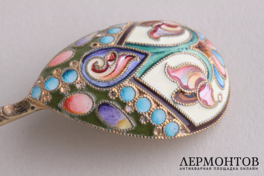 Ложка чайная. Серебро 84, эмаль золочение. 11 артель. Россия, до 1917 г.