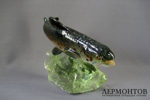 Форель. Фаянс, стекло. Европа, ХХ век.