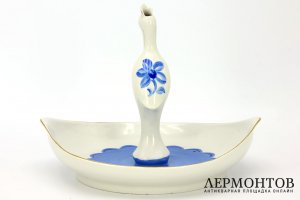 Блюдо с вазой-цаплей. Авторский фарфор. СССР, Дулево, Воскресенская, 1957 год.