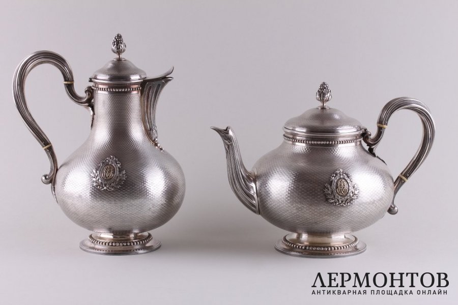 Чайный и кофейный сервиз Aucoc. Серебро 950 пр., золочение, гильоше. Франция, XIX в.