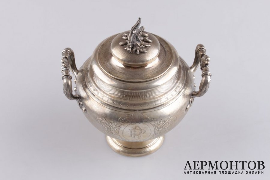 Сахарница в неоклассическом стиле.  Tallois. Серебро 950 пробы. Франция, XIX век.